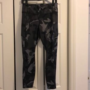 Athleta 3/4 legging M